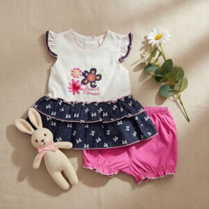 New Without Tags Baby Girl outfit set Shirt and Shorts Size 3 6 months